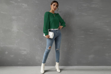 Camicetta plissettata a maniche lunghe da donna con chiusura a bottone sul retro 4