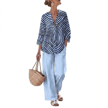 Completo Donna con Blusa a Righe e Pantaloni a Gamba Larga 6