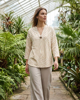 Completo Donna con Blusa a Righe e Pantaloni a Gamba Larga 8
