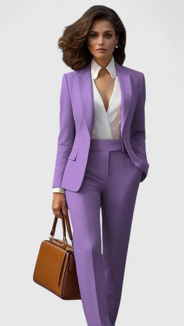 Completo da donna con blazer e pantaloni a gamba dritta 9