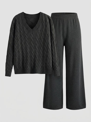 Completo da donna con maglione a trecce con scollo a V e pantaloni a gamba larga 3