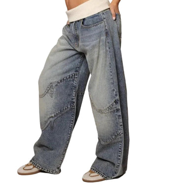 Jeans a gamba larga da donna con design a pannelli 1