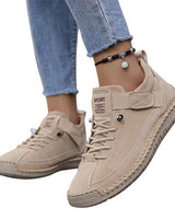 Sneakers basse stringate da donna con cinturino laterale 1