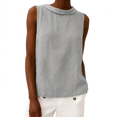 Top smanicato da donna con collo alto 1