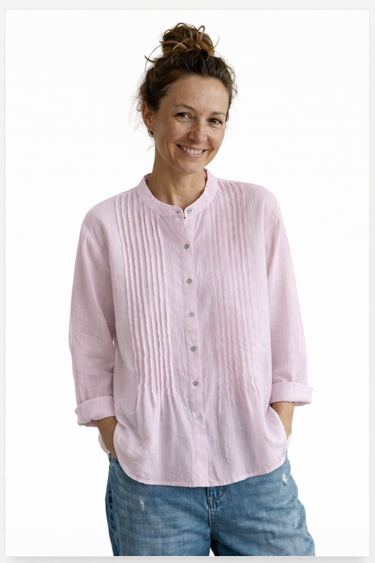 Camicia da donna con colletto alla coreana e pieghe frontali 3