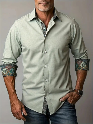Camicia da uomo con bottoni e dettagli a fantasia 4