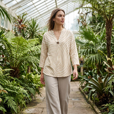 Completo Donna con Blusa a Righe e Pantaloni a Gamba Larga 8