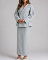 Completo coordinato da donna con blazer a peplo e gonna lunga 4