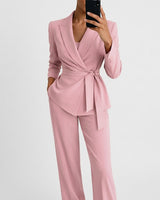 Completo coordinato da donna con blazer e pantaloni 4