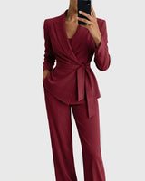 Completo coordinato da donna con blazer e pantaloni 5