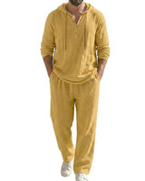 Completo coordinato da uomo con felpa con cappuccio e pantaloni 1