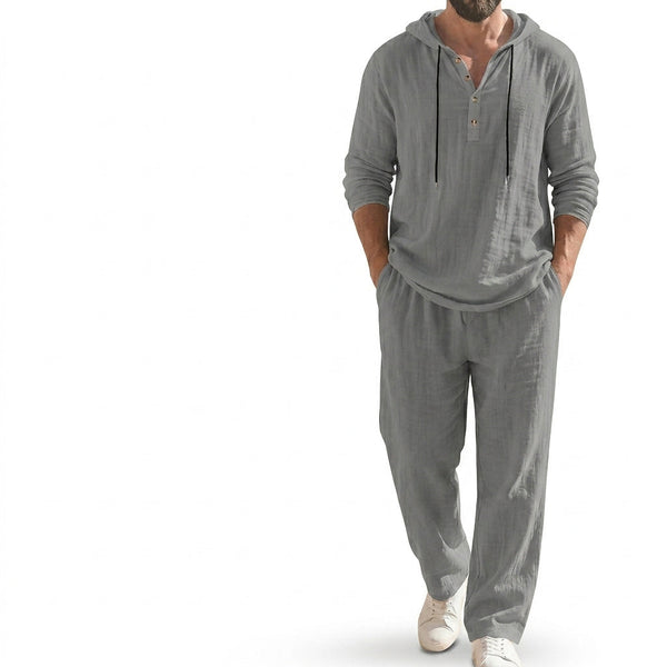 Completo coordinato da uomo con felpa con cappuccio e pantaloni 2