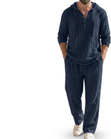 Completo coordinato da uomo con felpa con cappuccio e pantaloni 7
