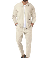 Completo coordinato da uomo con giacca con zip e pantaloni testurizzati 1