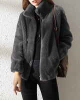 Giacca in pile con zip e collo alto da donna 7