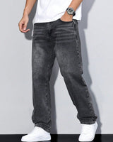 Jeans in denim vestibilità rilassata da uomo 18