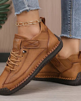 Sneakers basse stringate da donna con cinturino laterale 15