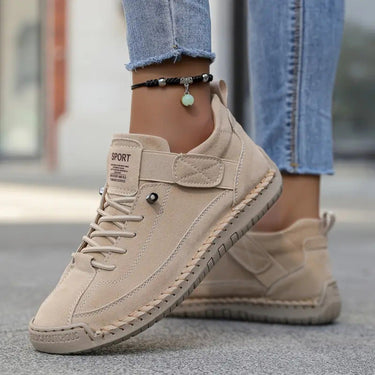 Sneakers basse stringate da donna con cinturino laterale 2