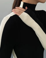 Top a maniche lunghe a coste con collo alto da donna 4